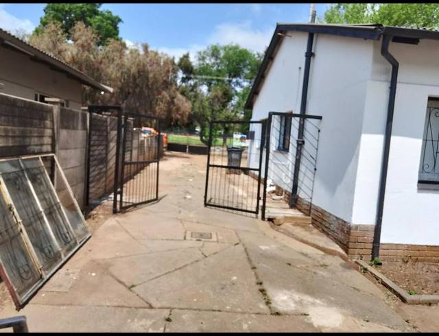 3 BEDROOM HOUSE FOR SALE IN DASPOORT